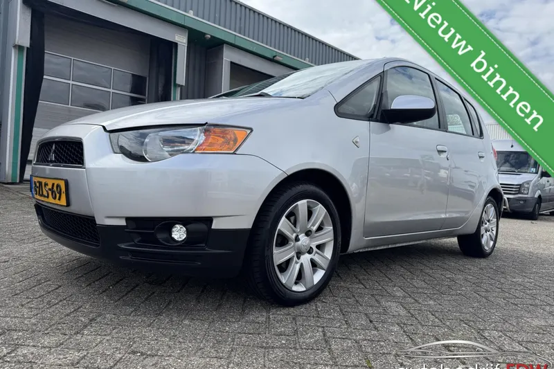 Mitsubishi Colt (2011)
