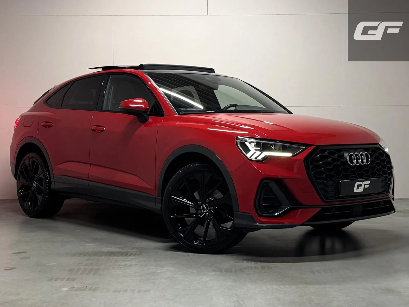 Audi Q3 Sportback (2021) — foto 1
