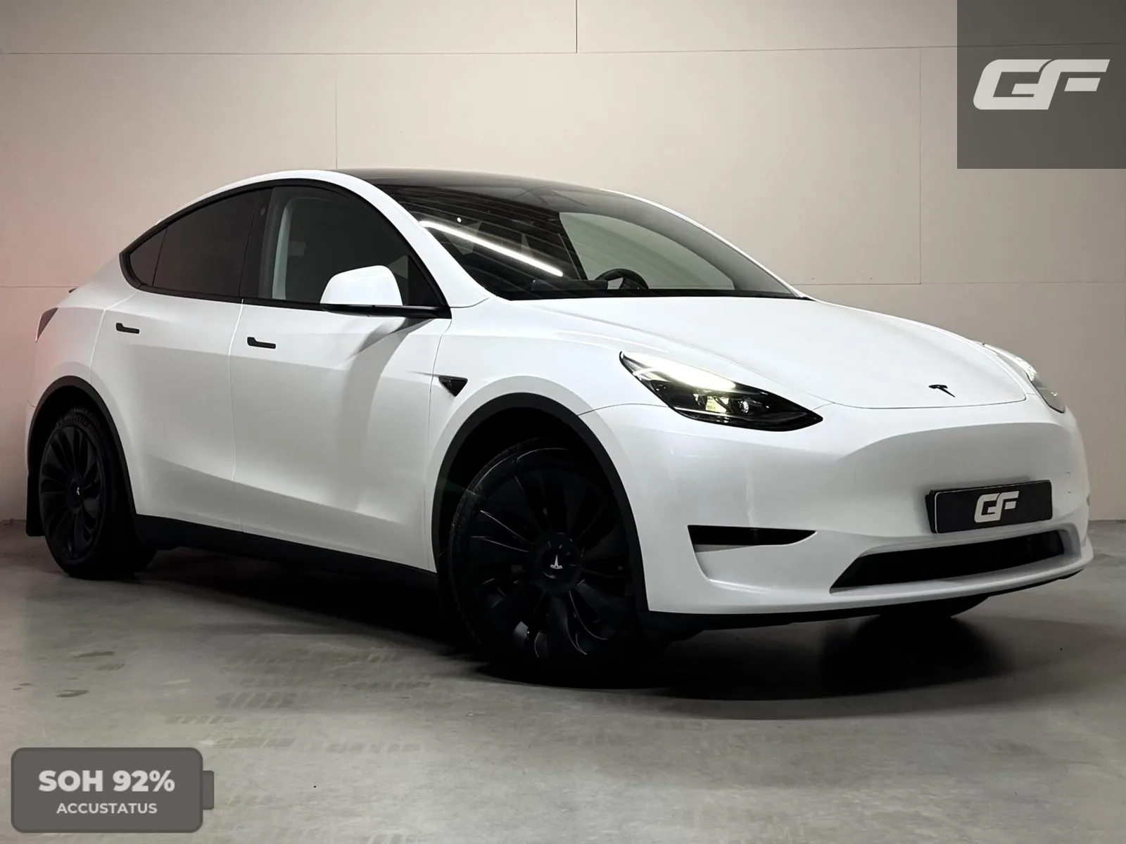 Tesla Model Y (2022) — foto 1