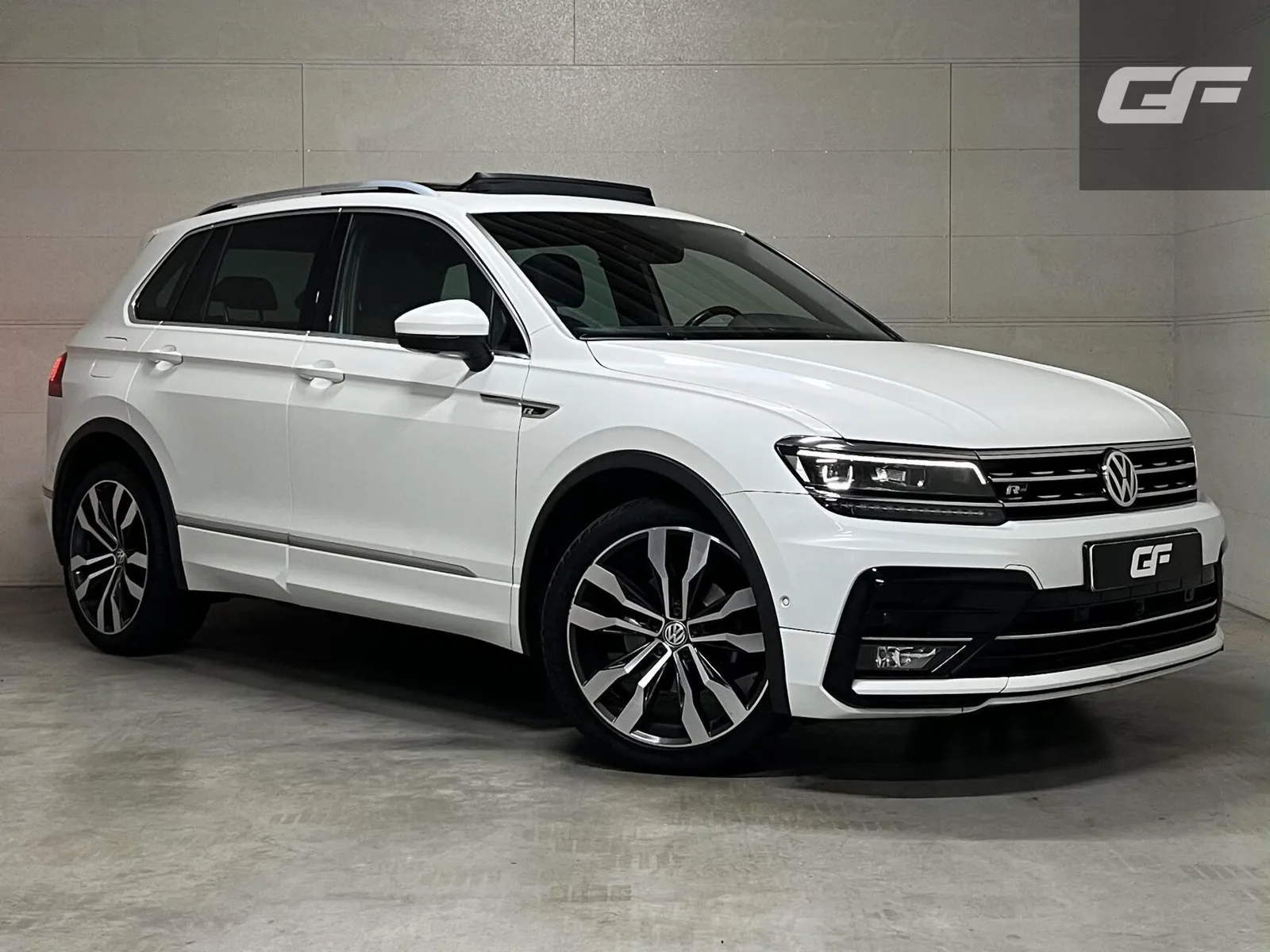 Volkswagen Tiguan (2019) — foto 1
