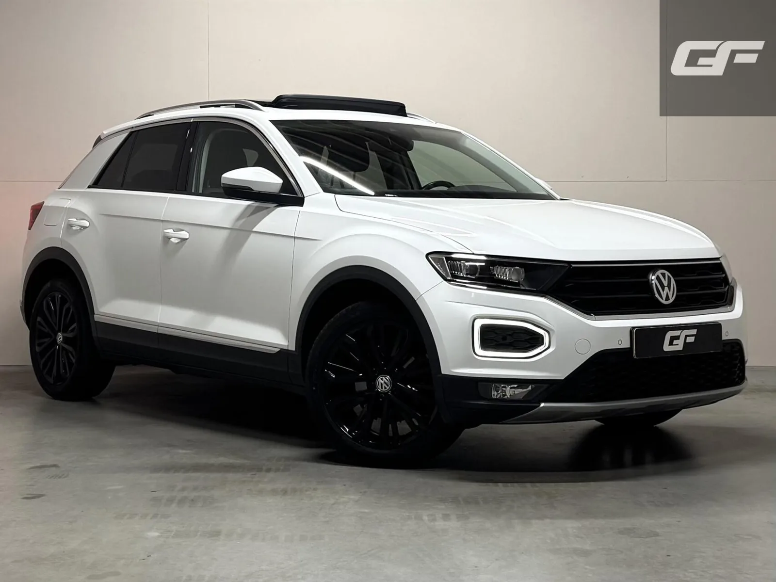 Volkswagen T-Roc (2020) — foto 1
