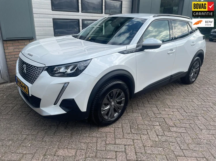 Peugeot e-2008 (2021) — foto 1