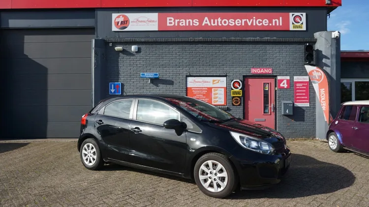 Kia Rio (2014) — foto 1