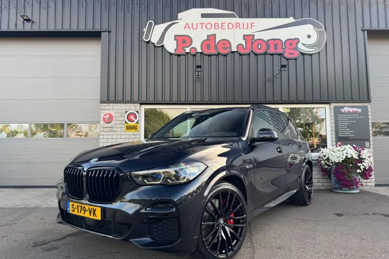 BMW X5 (2022)