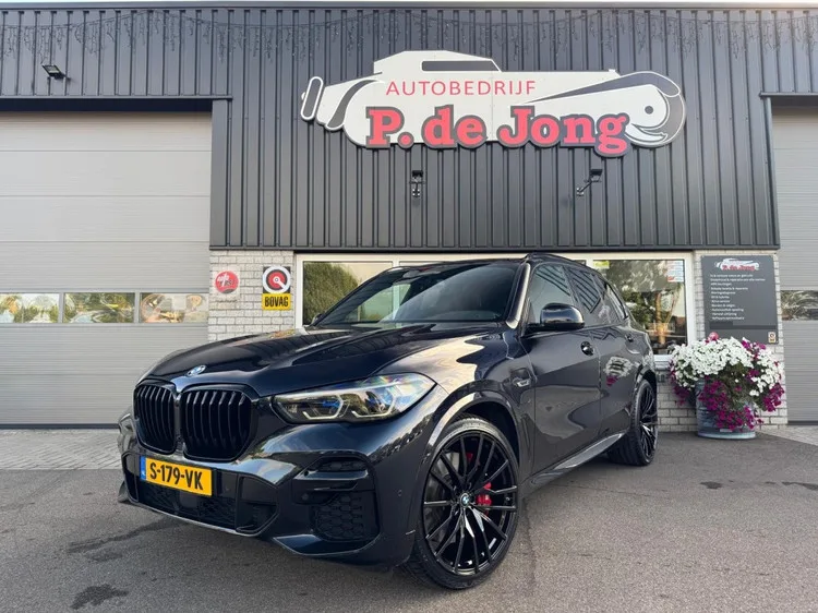 BMW X5 (2022) — foto 1