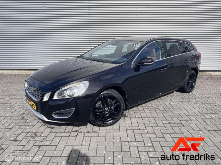 Volvo V60 (2012) — foto 1