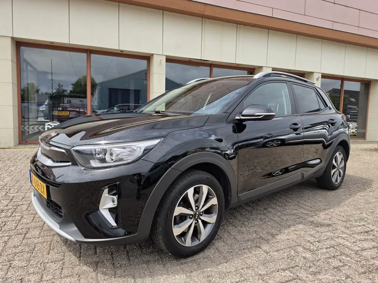 Kia Stonic (2021) — foto 1