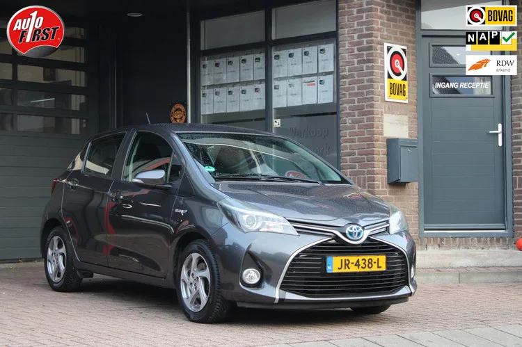 Toyota Yaris (2016) — foto 1