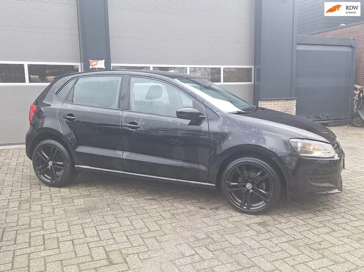 Volkswagen Polo (2009) — foto 1