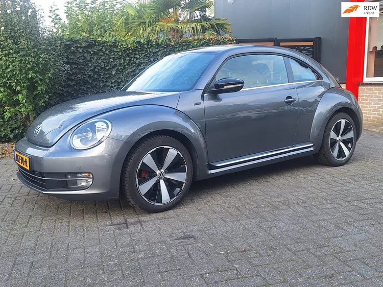 Volkswagen Beetle (2011) — foto 1