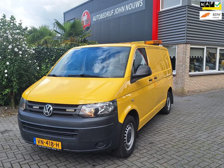 Volkswagen Transporter (2015) — foto 1
