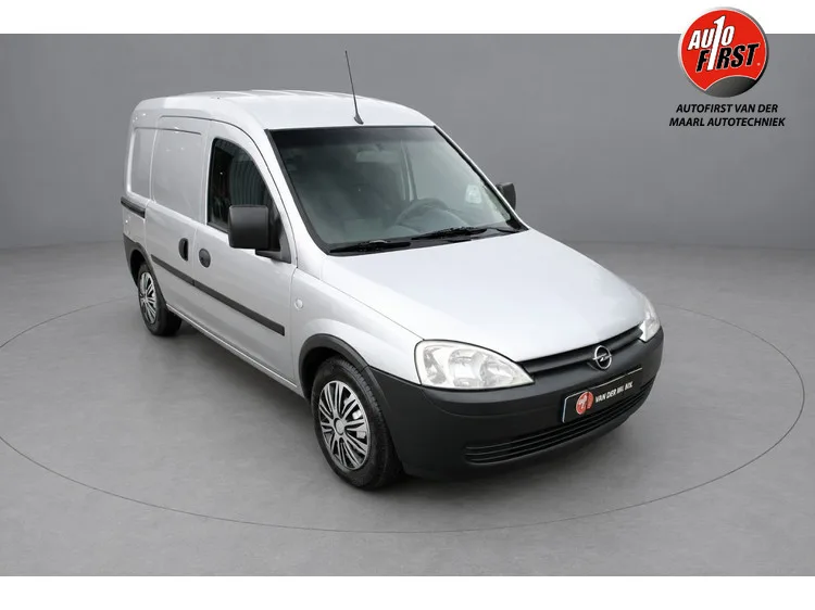 Opel Combo (2011) — foto 1