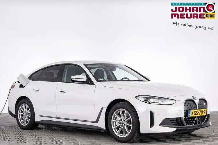 BMW i4 (2023) — foto 1