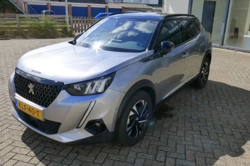 Peugeot 2008 (2021)