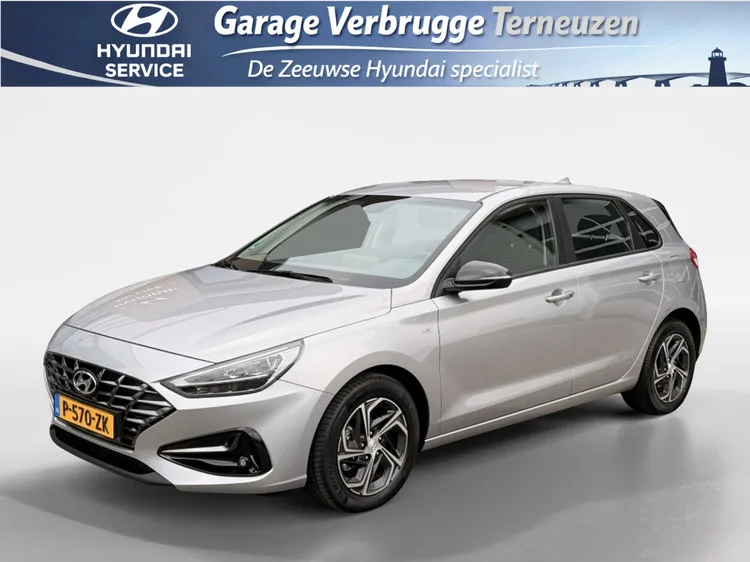 Hyundai i30 (2022) — foto 1
