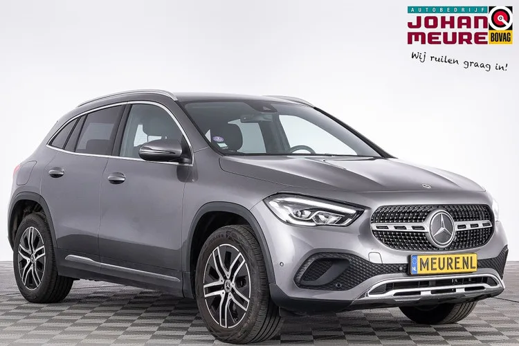 Mercedes-Benz GLA (2022) — foto 1