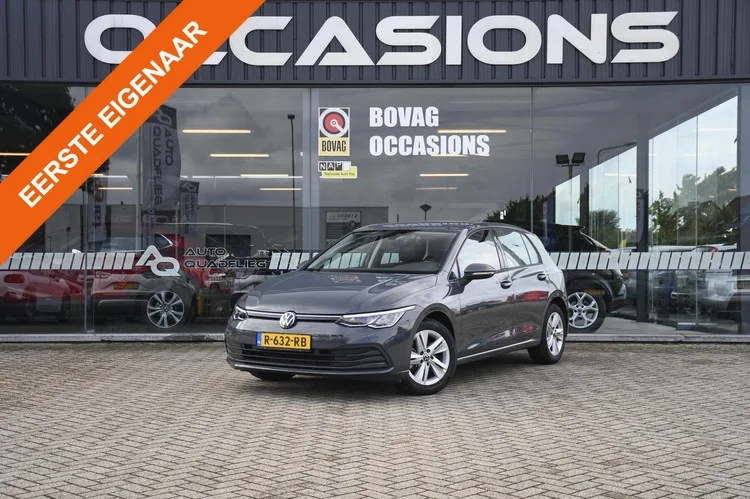 Volkswagen Golf (2022) — foto 1