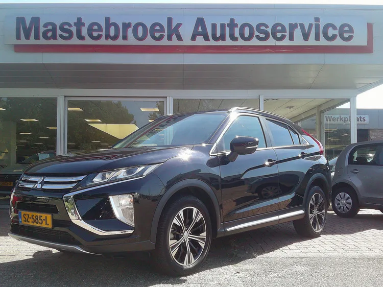 Mitsubishi Eclipse Cross (2018) — foto 1