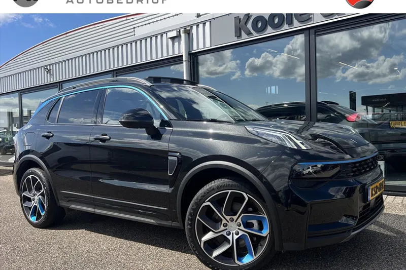 Lynk & Co 01 (2023)
