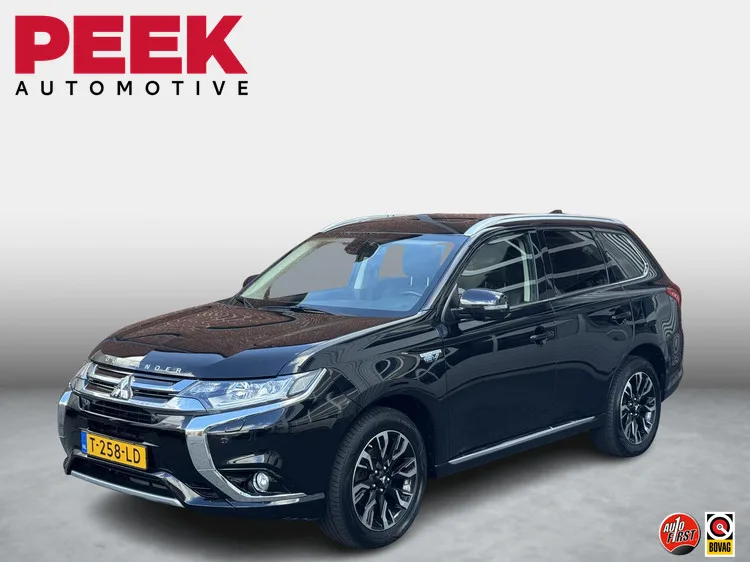 Mitsubishi Outlander (2016) — foto 1