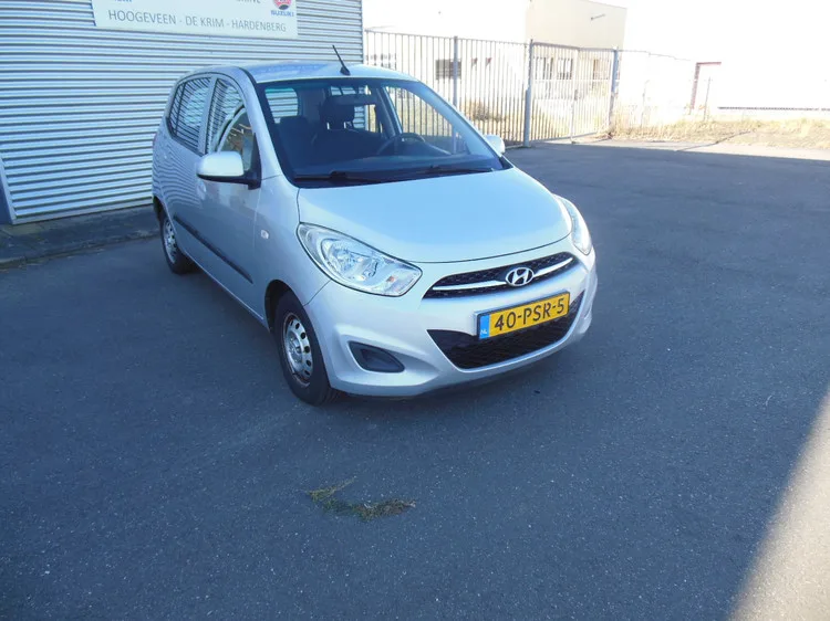 Hyundai i10 (2011) — foto 1