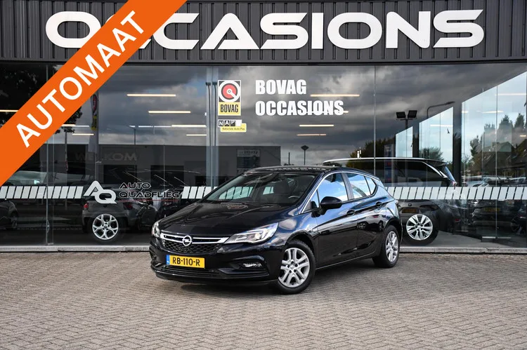 Opel Astra (2017) — foto 1