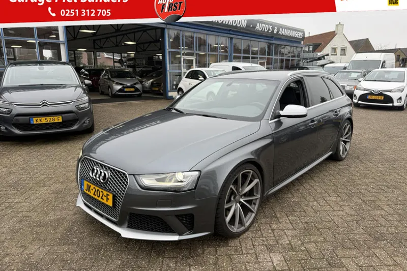 Audi RS 4 (2012)