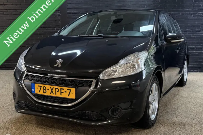 Peugeot 208 (2012)