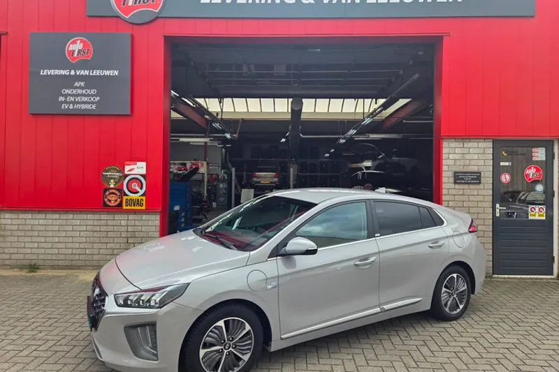 Hyundai Ioniq (2021)