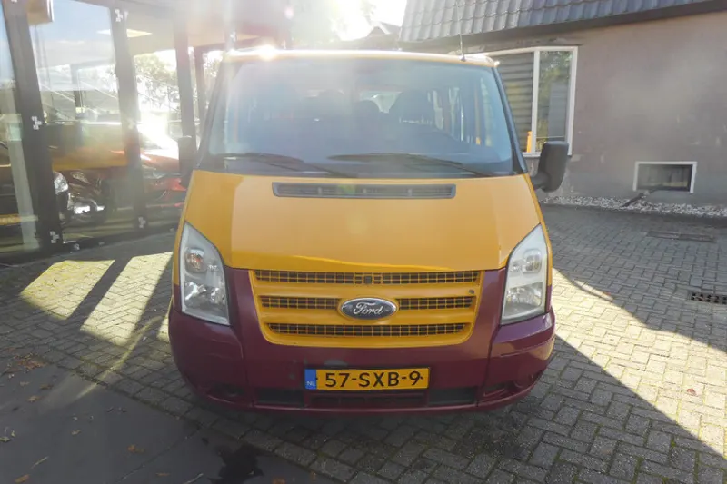 Ford Transit (2012)