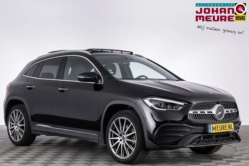 Mercedes-Benz GLA (2022)