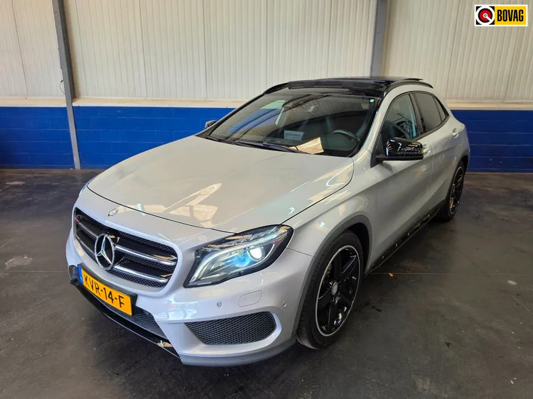 Mercedes-Benz GLA (2016) — foto 1