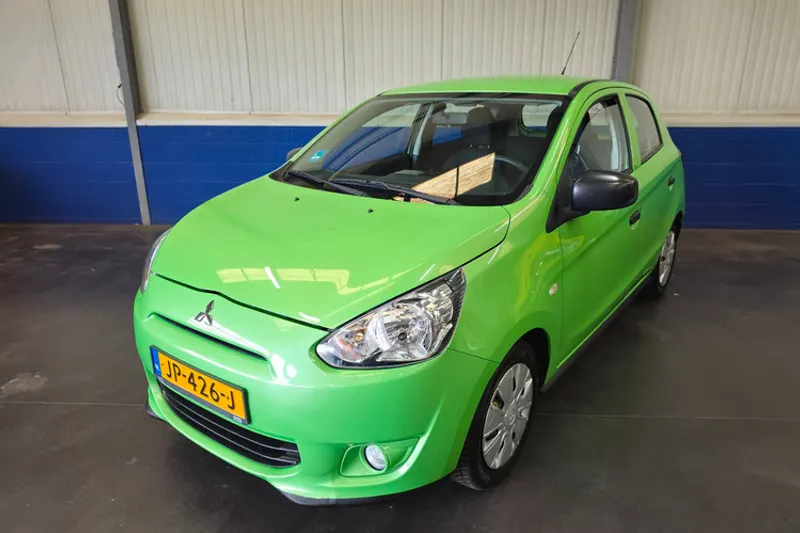 Mitsubishi Space Star (2014)