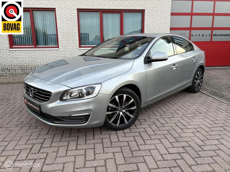 Volvo S60 (2018) — foto 1