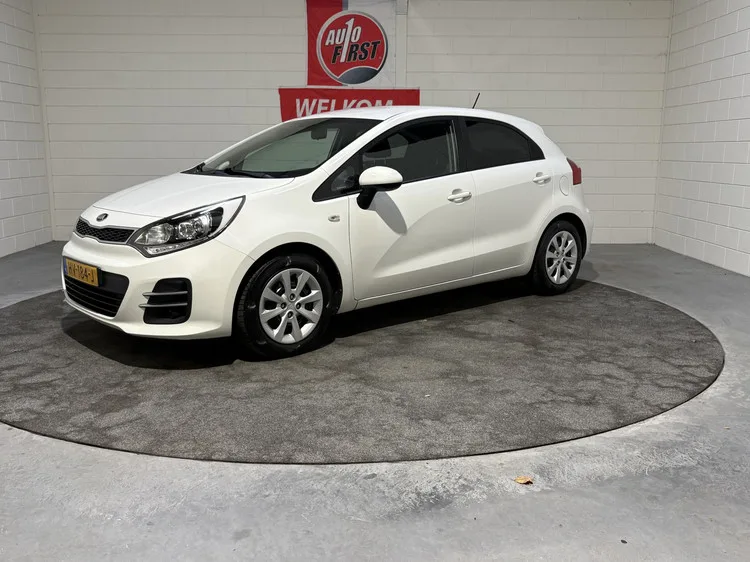 Kia Rio (2016) — foto 1