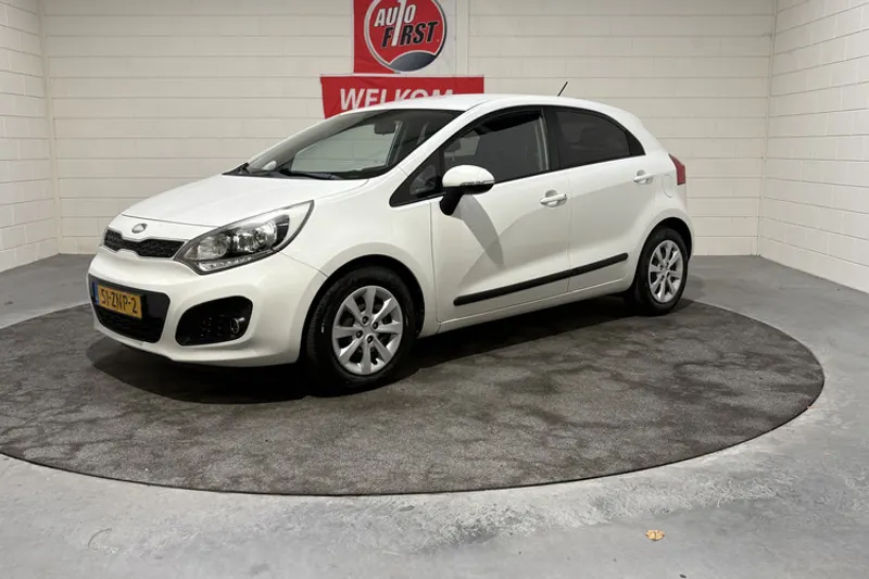 Kia Rio (2013)