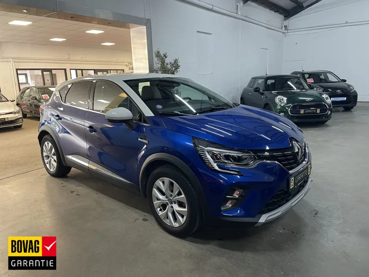 Renault Captur (2021) — foto 1