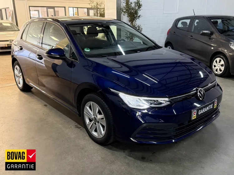Volkswagen Golf (2021) — foto 1