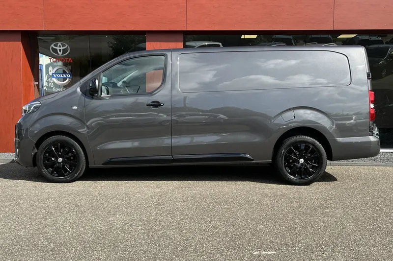 Toyota ProAce Worker (2021)