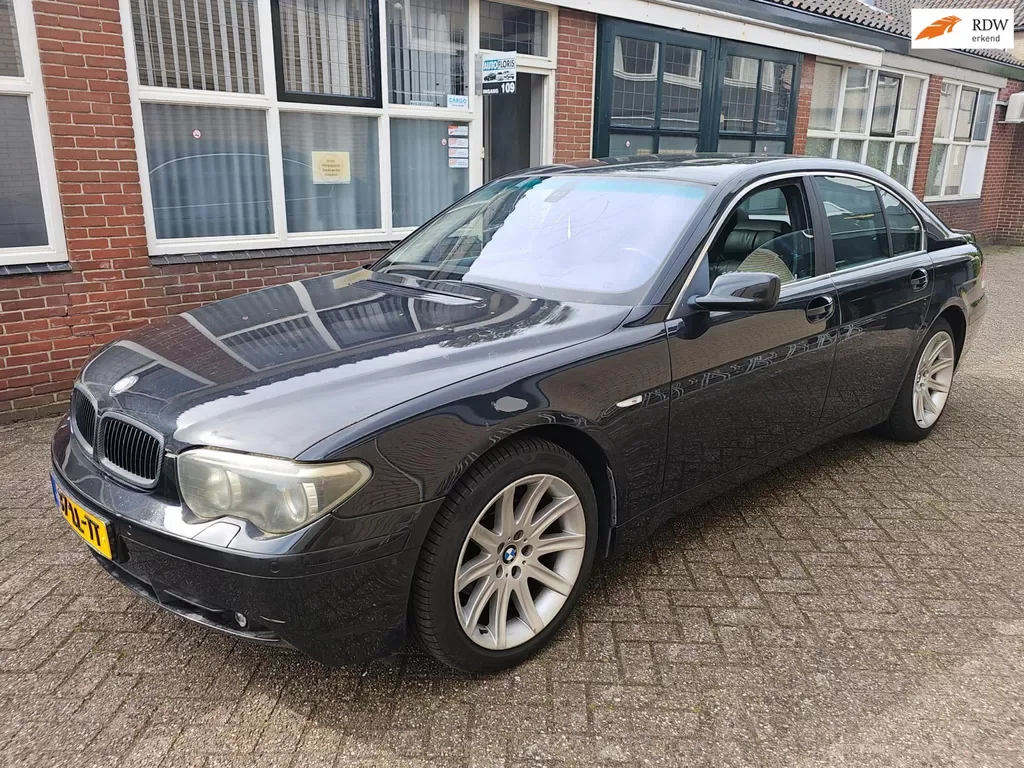 BMW 7-Serie (2003) — foto 1