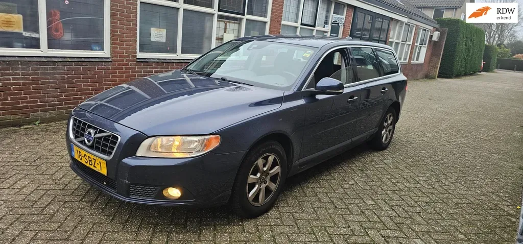 Volvo V70 (2011) — foto 1