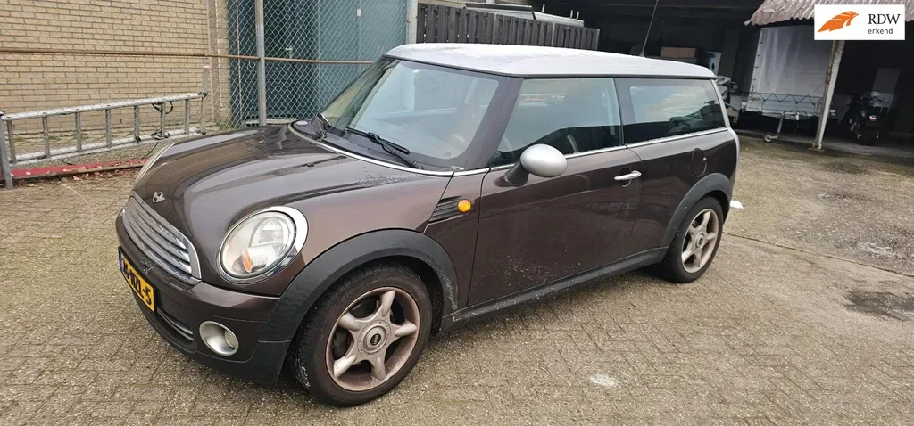 MINI Clubman (2009) — foto 1