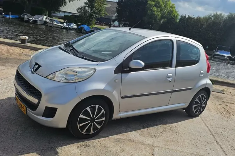 Peugeot 107 (2009)