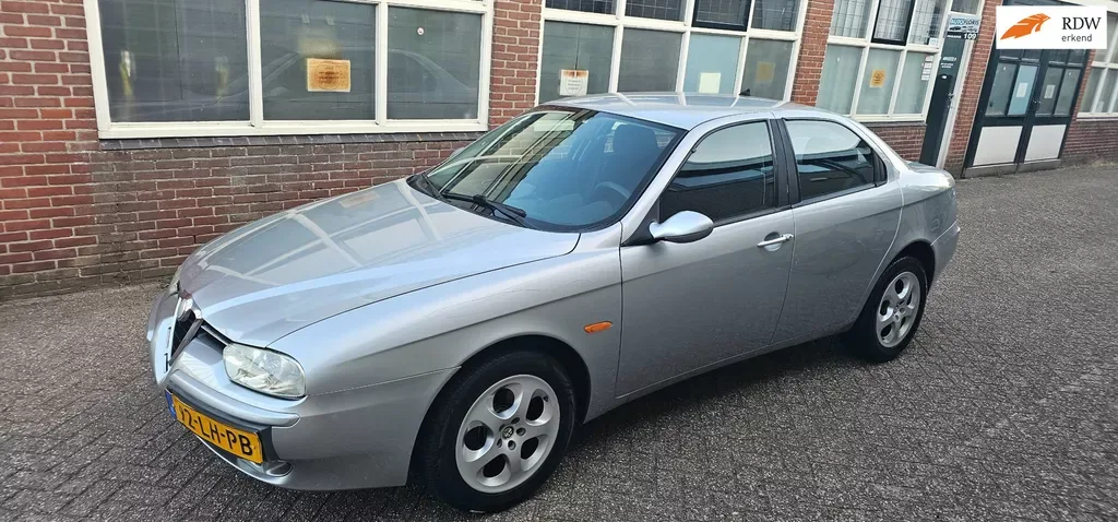 Alfa Romeo 156 (2004) — foto 1