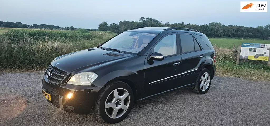 Mercedes-Benz M-Klasse (2005) — foto 1