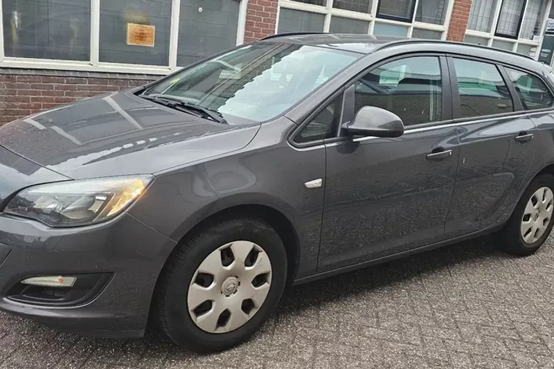 Opel Astra (2015)