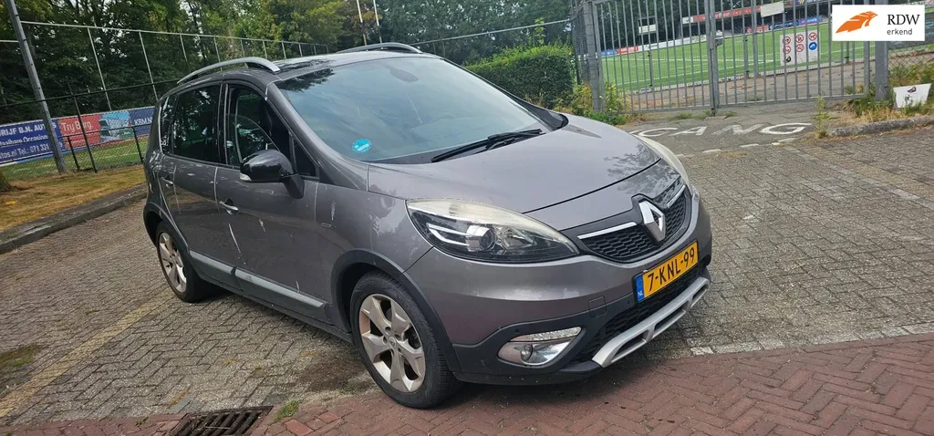 Renault Scénic (2013) — foto 1