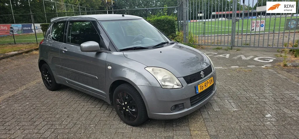 Suzuki Swift (2005) — foto 1