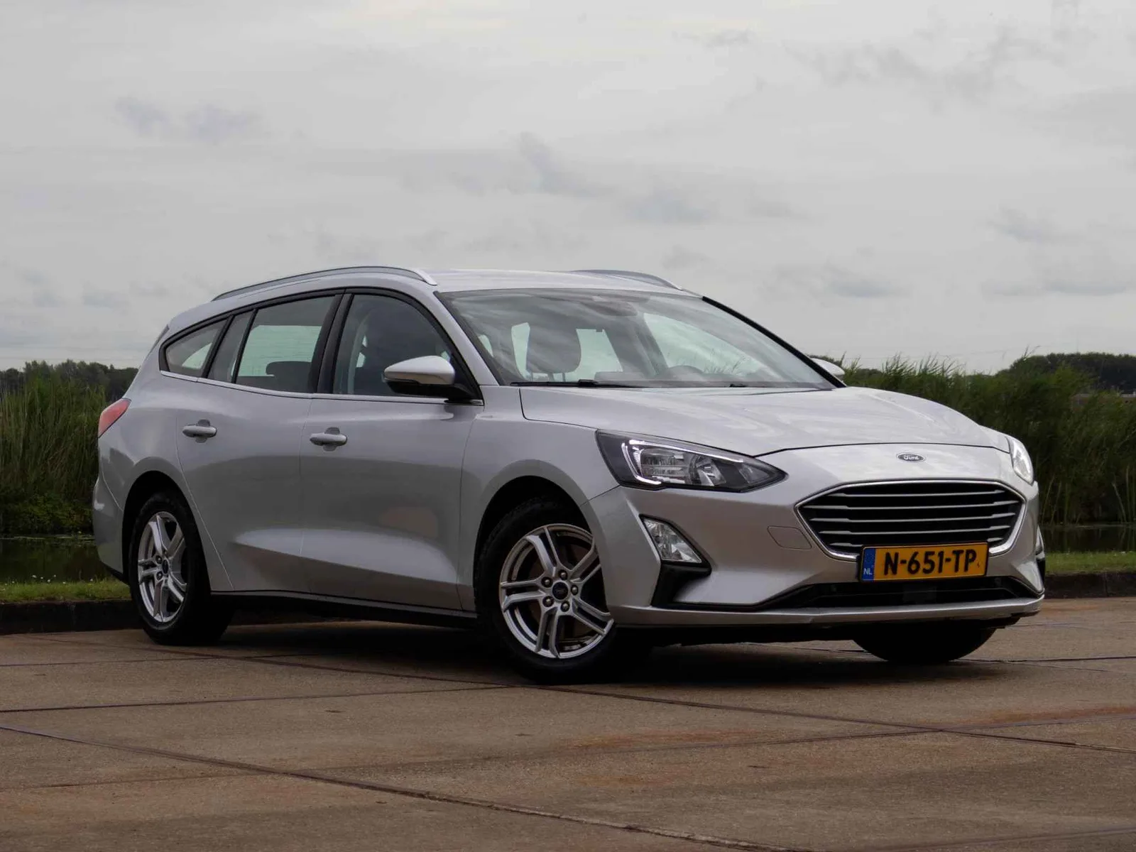 Ford Focus (2022) — foto 1