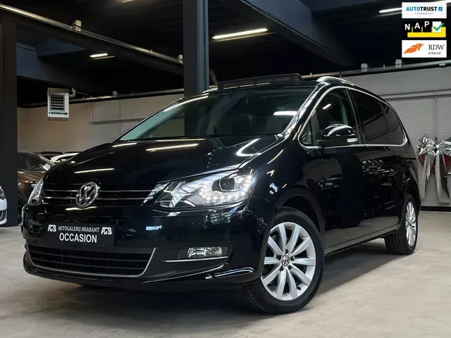 Volkswagen Sharan (2016) — foto 1